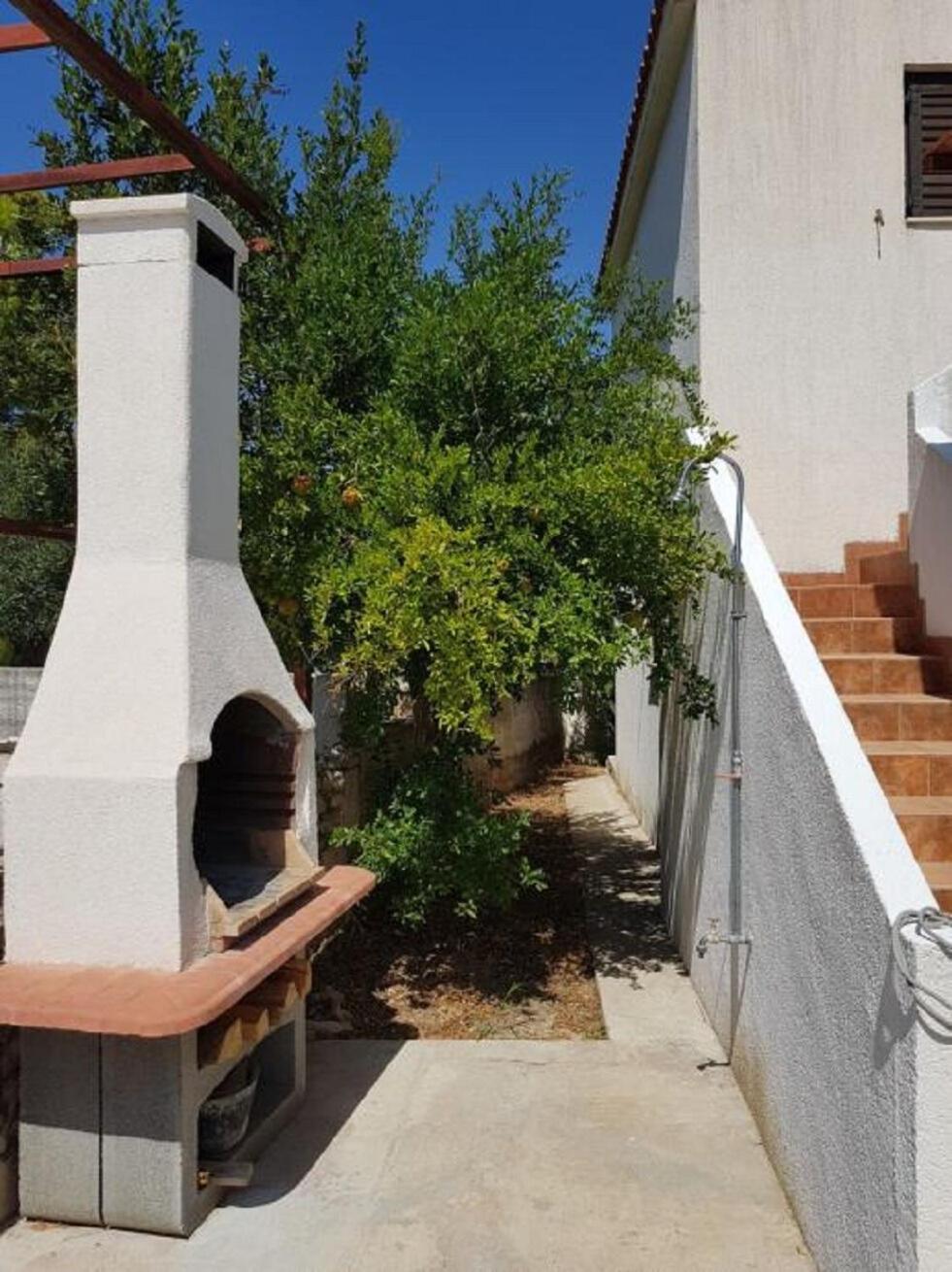Apartment Sanda Stomorska Exterior photo